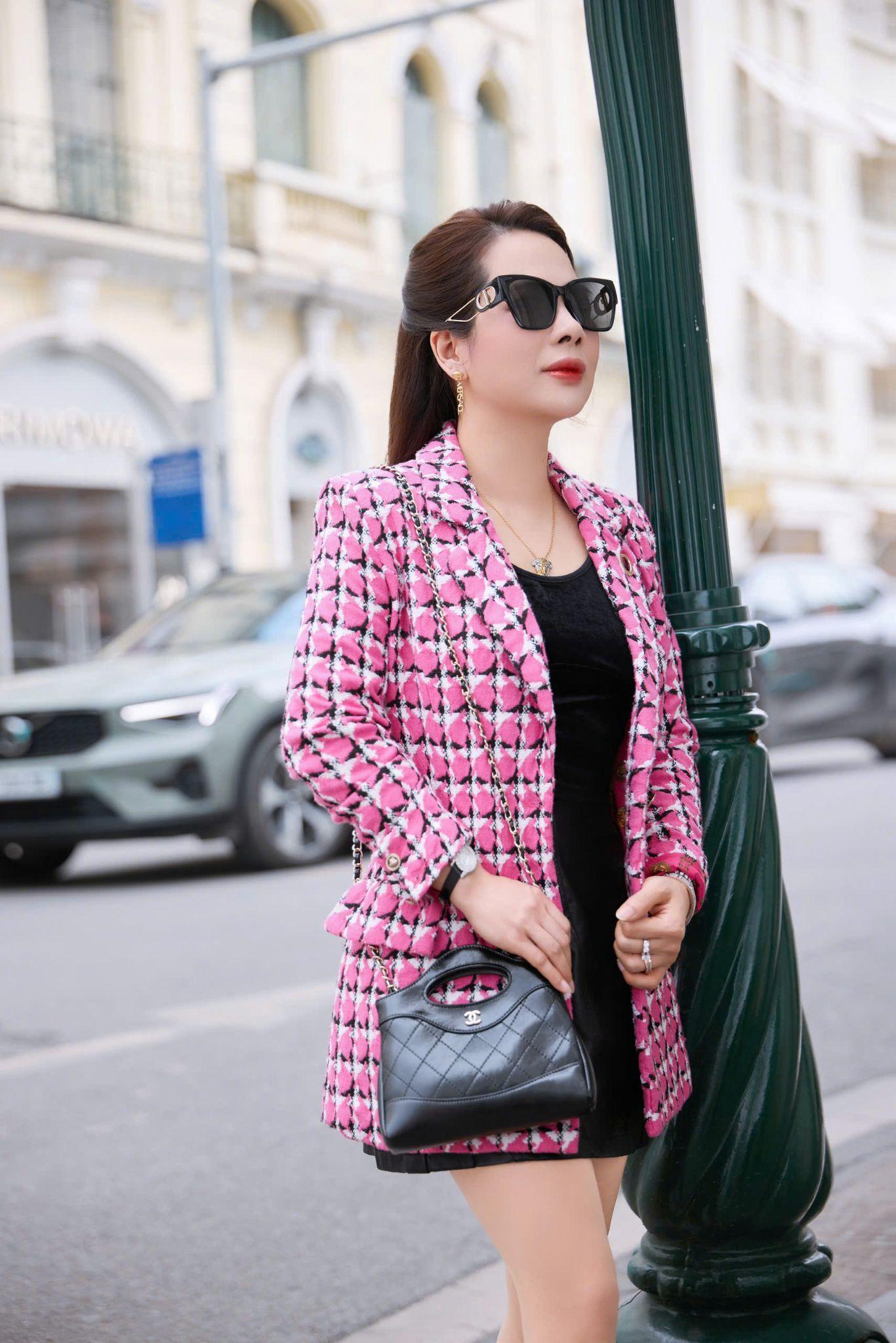 Loạt outfit mùa đông thanh lịch và sang trọng của nữ doanh nhân Tuấn Hương - 7