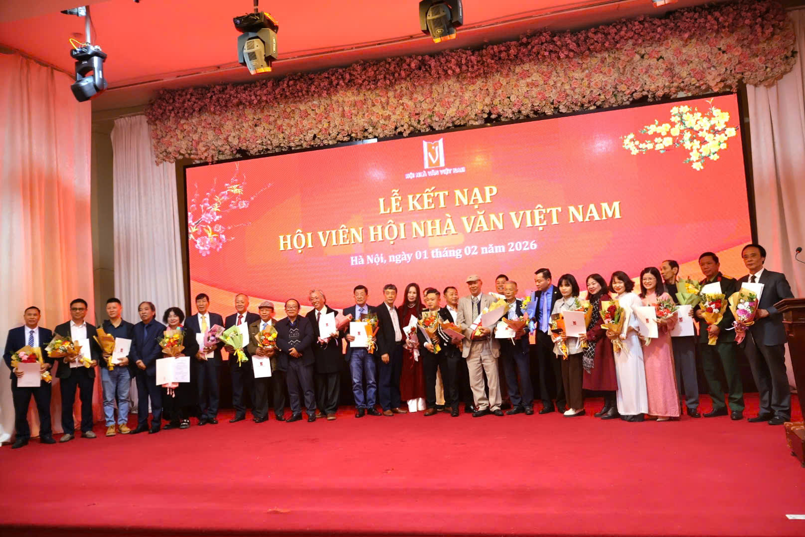 62 tác giả gia nhập Hội Nhà văn Việt Nam: Dấu mốc và trách nhiệm nghề nghiệp - 4