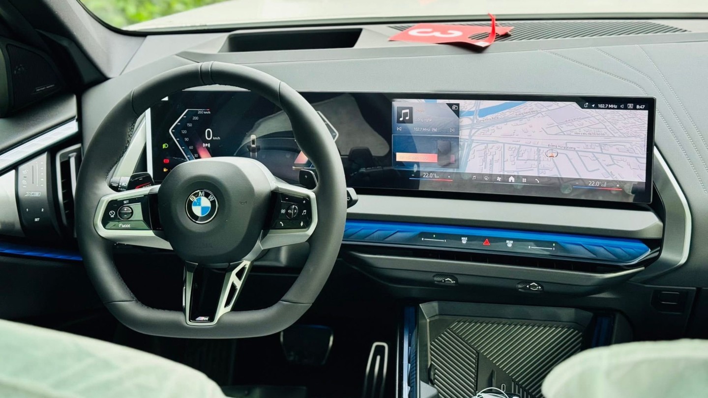 BMW X3 phiên bản mạnh nhất cập cảng Việt Nam - 4