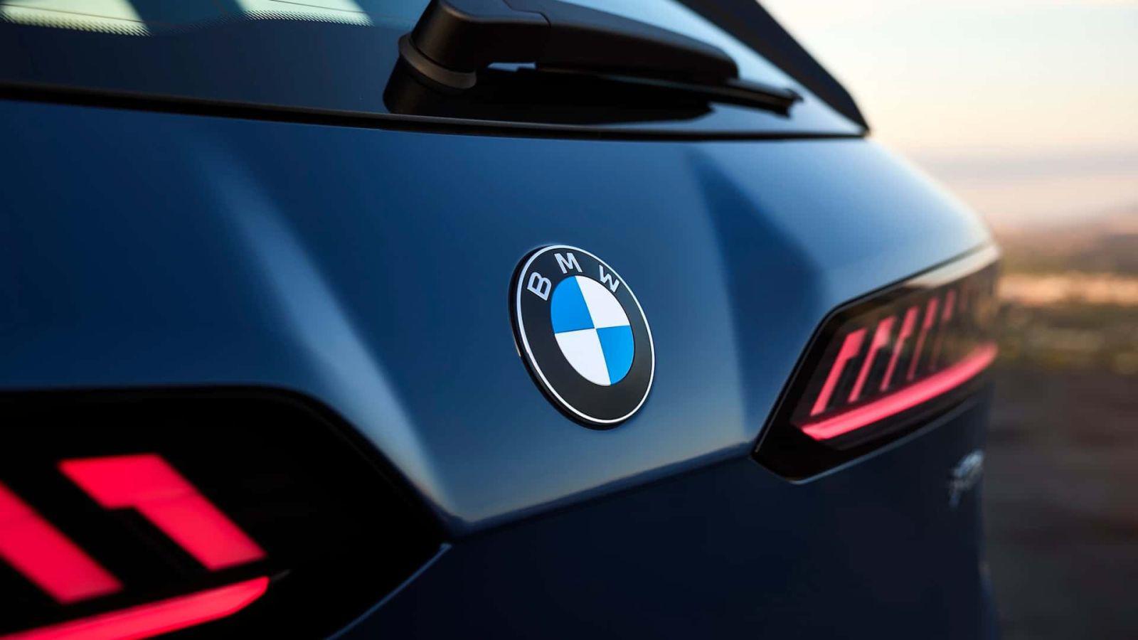 BMW bắt đầu sử dụng logo mới trong năm nay - 2