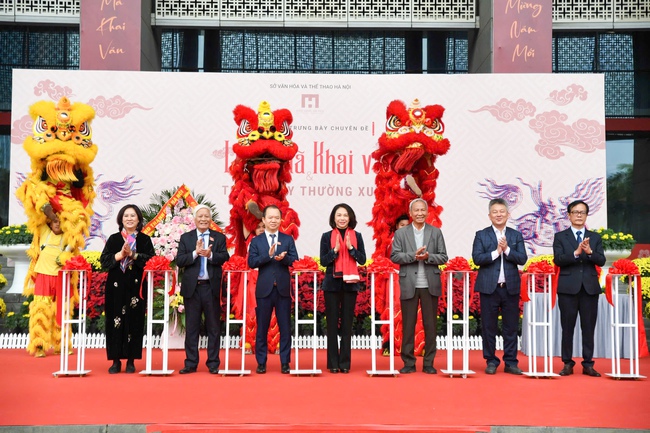 Trưng bày hơn 100 tài liệu, hiện vật về chủ đề “Long Mã khai văn” - 1