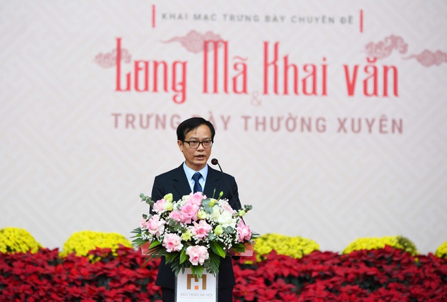 Trưng bày hơn 100 tài liệu, hiện vật về chủ đề “Long Mã khai văn” - 2