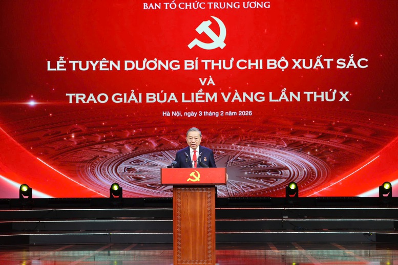 Lễ tuyên dương Bí thư Chi bộ xuất sắc và trao Giải Búa liềm Vàng lần thứ X - 2