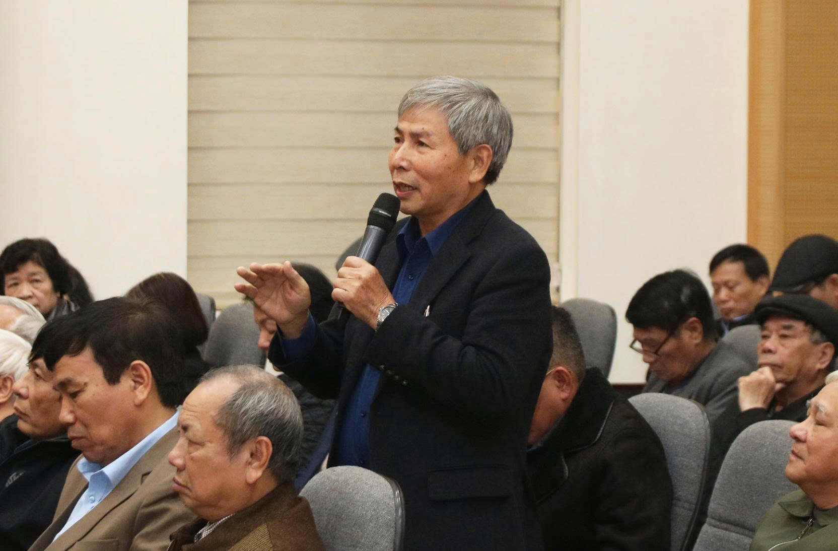 Chủ tịch Bùi Thị Minh Hoài dự Hội nghị lấy ý kiến cử tri nơi cư trú đối với người ứng cử đại biểu Quốc hội - 6