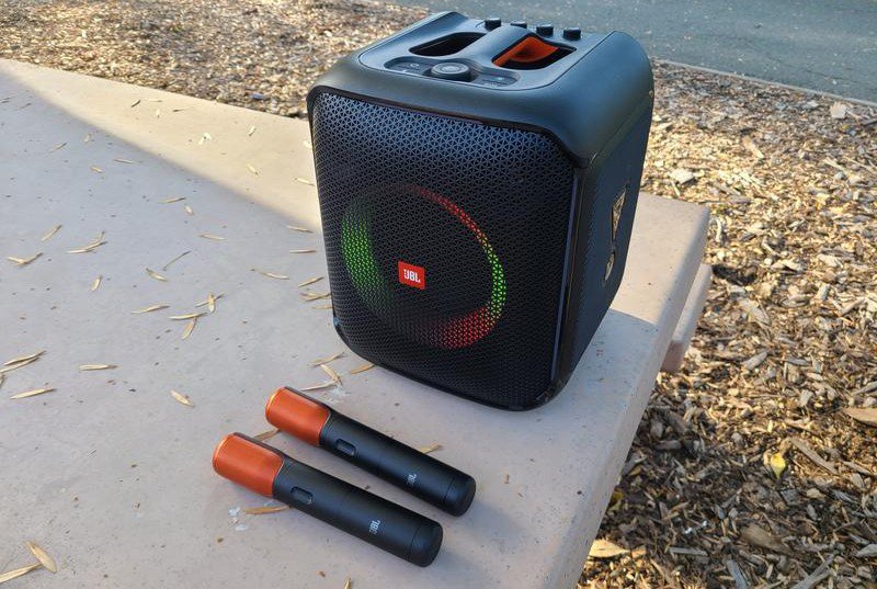 Gợi ý những mẫu loa karaoke di động đang giảm giá mạnh - 1