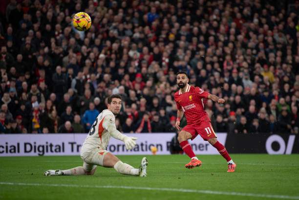 Đại chiến Liverpool - Man City: Ekitike - Wirtz đang "lên đồng", Salah lạc lõng - 1