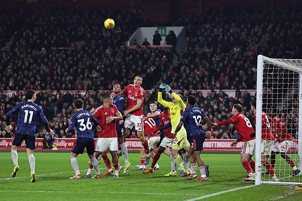 Arsenal & xu hướng dựa dẫm vào phạt góc: Vì bóng đá đẹp đã không còn đất sống? - 2