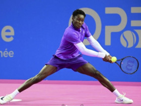 “Kim cương đen” 16 tuổi ra mắt ATP, làm chấn động cả thế hệ mới tennis