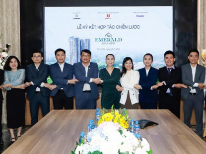 Thông tin doanh nghiệp - Houze triển khai tiếp thị kinh doanh 200 sản phẩm đẹp nhất The Emerald Golf View