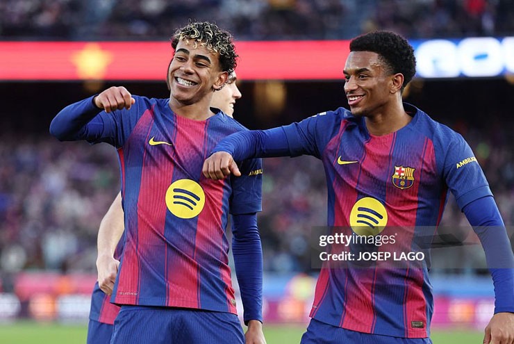 Tin mới nhất bóng đá sáng 8/2: Yamal ghi siêu phẩm, phá kỷ lục của Mbappe - 1