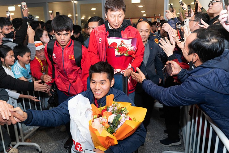 Bí mật hậu trường giúp U23 Việt Nam thăng hoa, sức hút đặc biệt của HLV Kim Sang Sik - 2