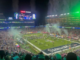 Trận đấu đắt nhất hành tinh: 8,6 tỷ đồng/1 giây quảng cáo, ngồi chơi cũng nhận 4,6 tỷ