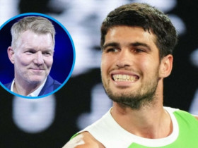 Alcaraz mất 500 điểm vẫn lập kỷ lục, Aliassime bay vào top 6 (Bảng xếp hạng tennis 9/2/)