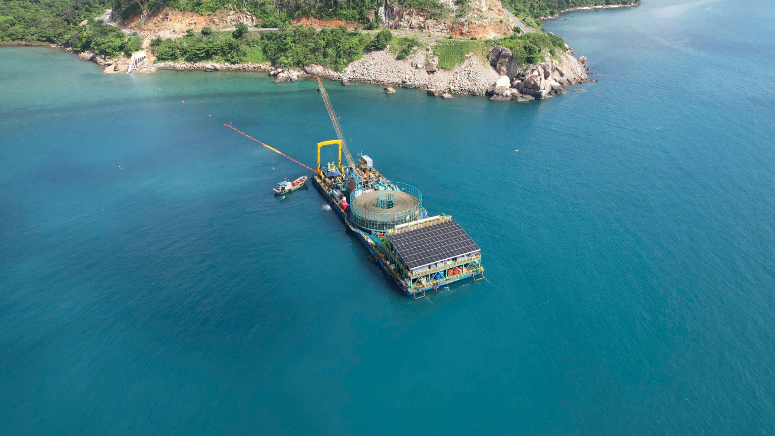 Côn Đảo đón lưới điện quốc gia - 1