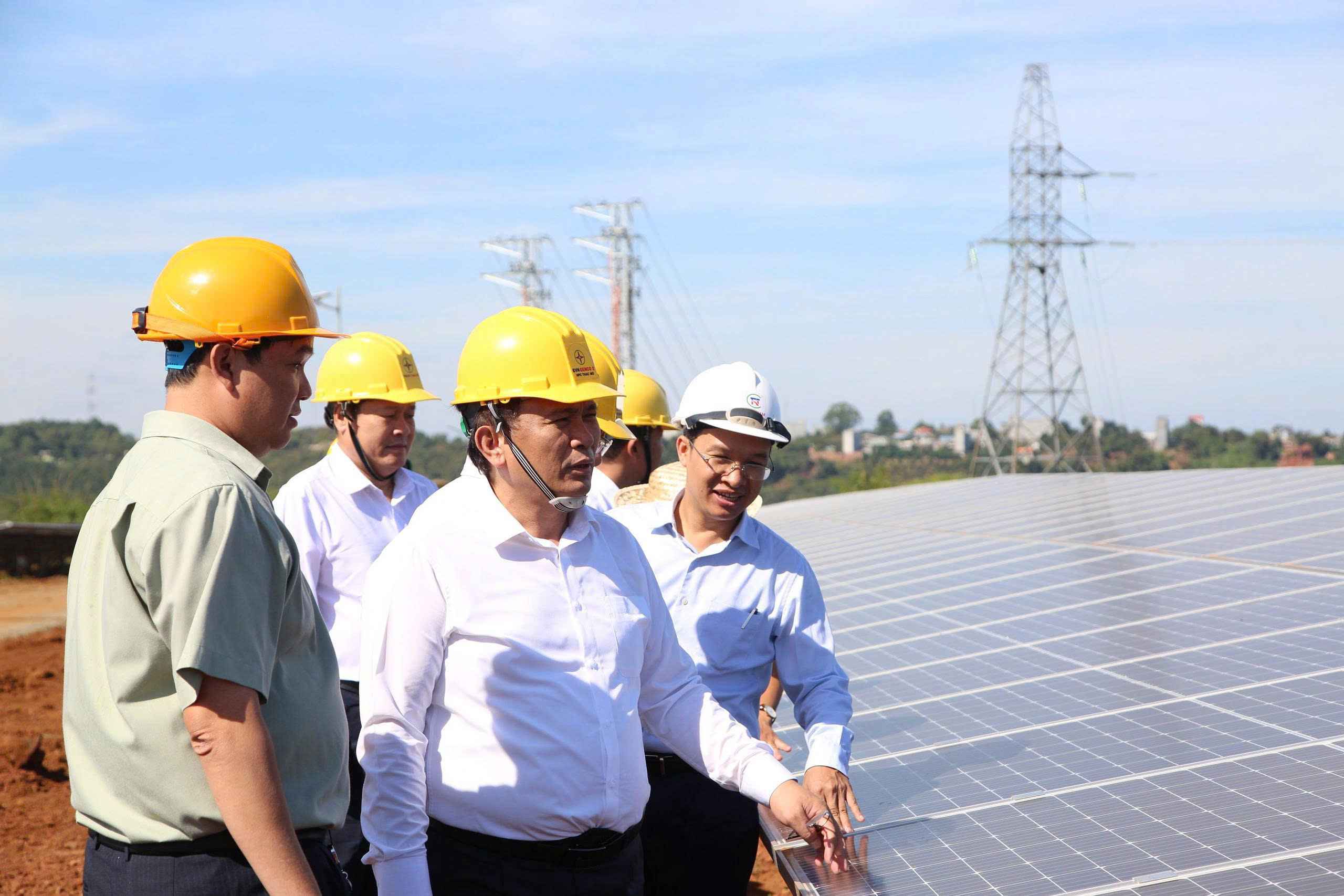 Thủy điện Thác Mơ phát triển nguồn năng lượng tái tạo - 2