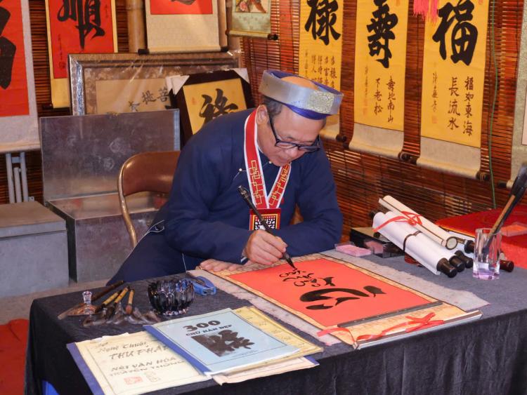 Hội chữ Xuân Bính Ngọ 2026: Hoạt động văn hóa đề cao tinh thần hiếu học