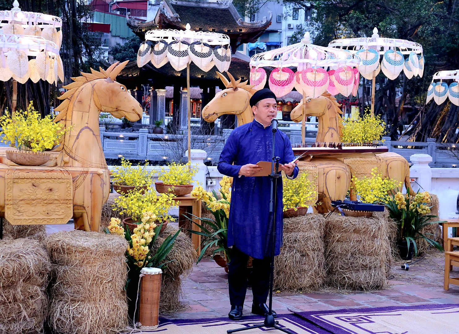 Hội chữ Xuân Bính Ngọ 2026: Hoạt động văn hóa đề cao tinh thần hiếu học - 2