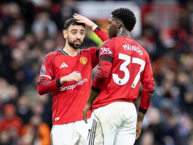 Mbeumo & Mainoo được ví với Salah & Best, Fernandes giống cầu thủ chỉ có trong game