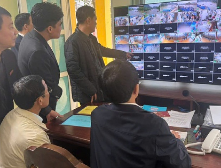 Hệ thống camera AI và thiết bị flycam được vận hành để đảm bảo an ninh, an toàn tại Lễ hội Du lịch Chùa Hương 2026