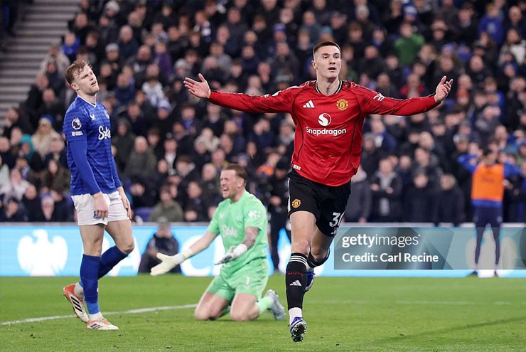 MU tìm lại chiến thắng: Sesko tỏa sáng mơ thoát vai siêu dự bị, thót tim với Mbeumo - 1