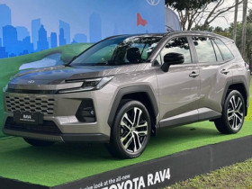 Toyota RAV4 Hybrid 2026 sắp trình làng, giá dự kiến từ 978 triệu đồng