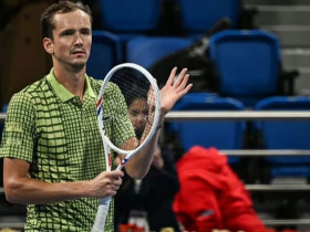 Video tennis Medvedev - Wawrinka: Màn tái đấu một chiều (Dubai Open)