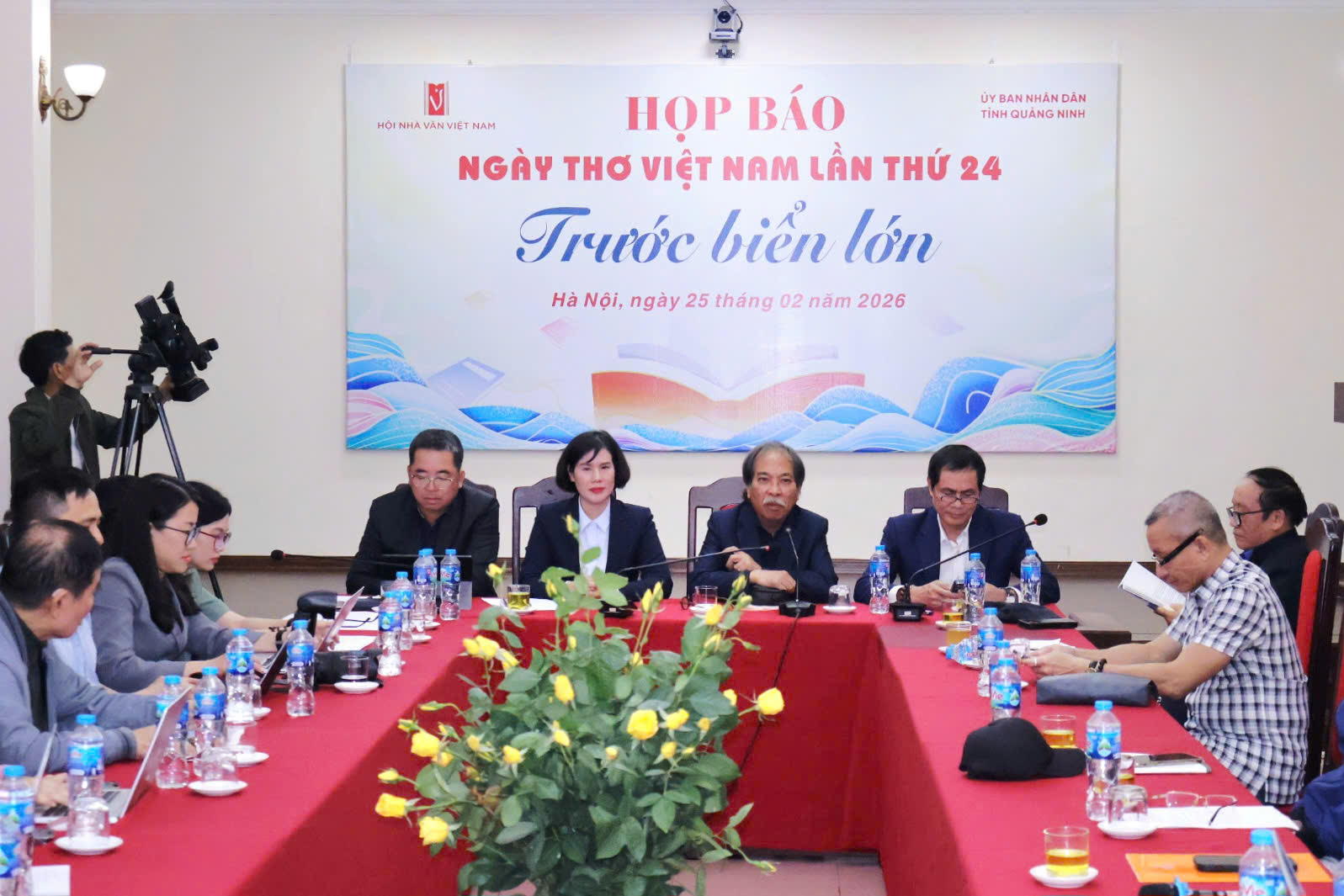 Ngày Thơ Việt Nam lần thứ 24 năm 2026: Sự kết hợp của thi ca và biển cả - 1