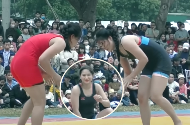 "Thiên thần" trên sới vật Đặng Linh hạ "siêu đô nữ" Ứng Thị Thơm tại hội làng Triều Khúc - 1