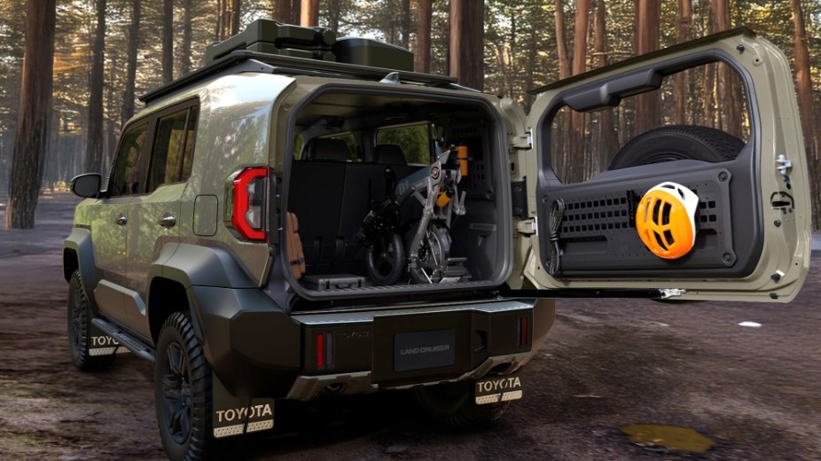 Toyota Cruiser FJ chốt lịch ra mắt thị trường Đông Nam Á - 2