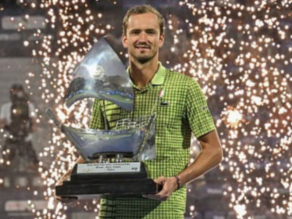 Thể thao - Nóng nhất thể thao sáng 1/3: Đối thủ bỏ cuộc, Medvedev vô địch Dubai Championships