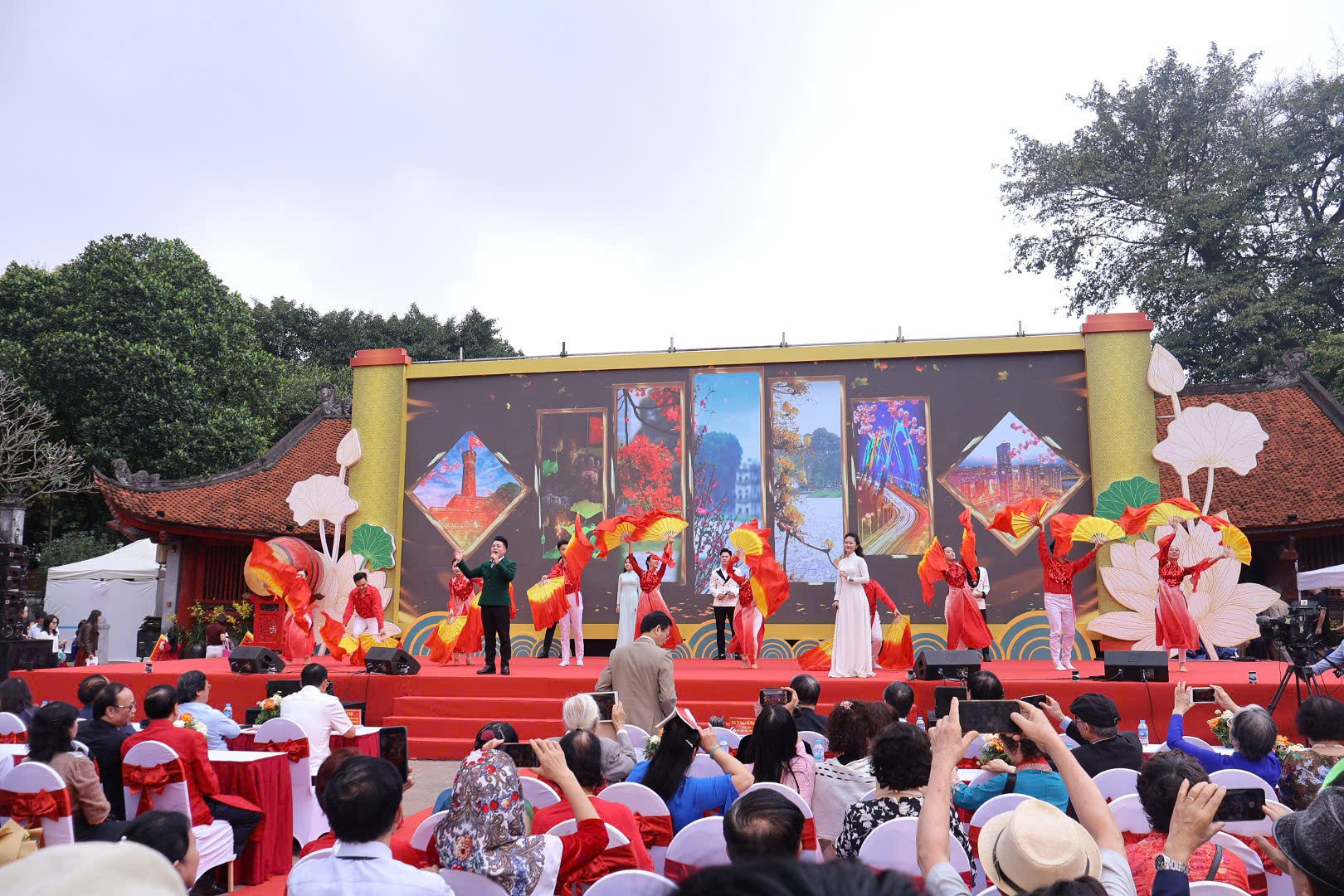 Ngày Thơ Hà Nội 2026: Khát vọng vươn mình ra biển lớn bằng sức bật của thi ca - 1