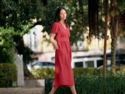 Nhịp cầu doanh nghiệp - Tinh thần tối giản và phong cách Pháp giao thoa trong BST mới của UNIQLO