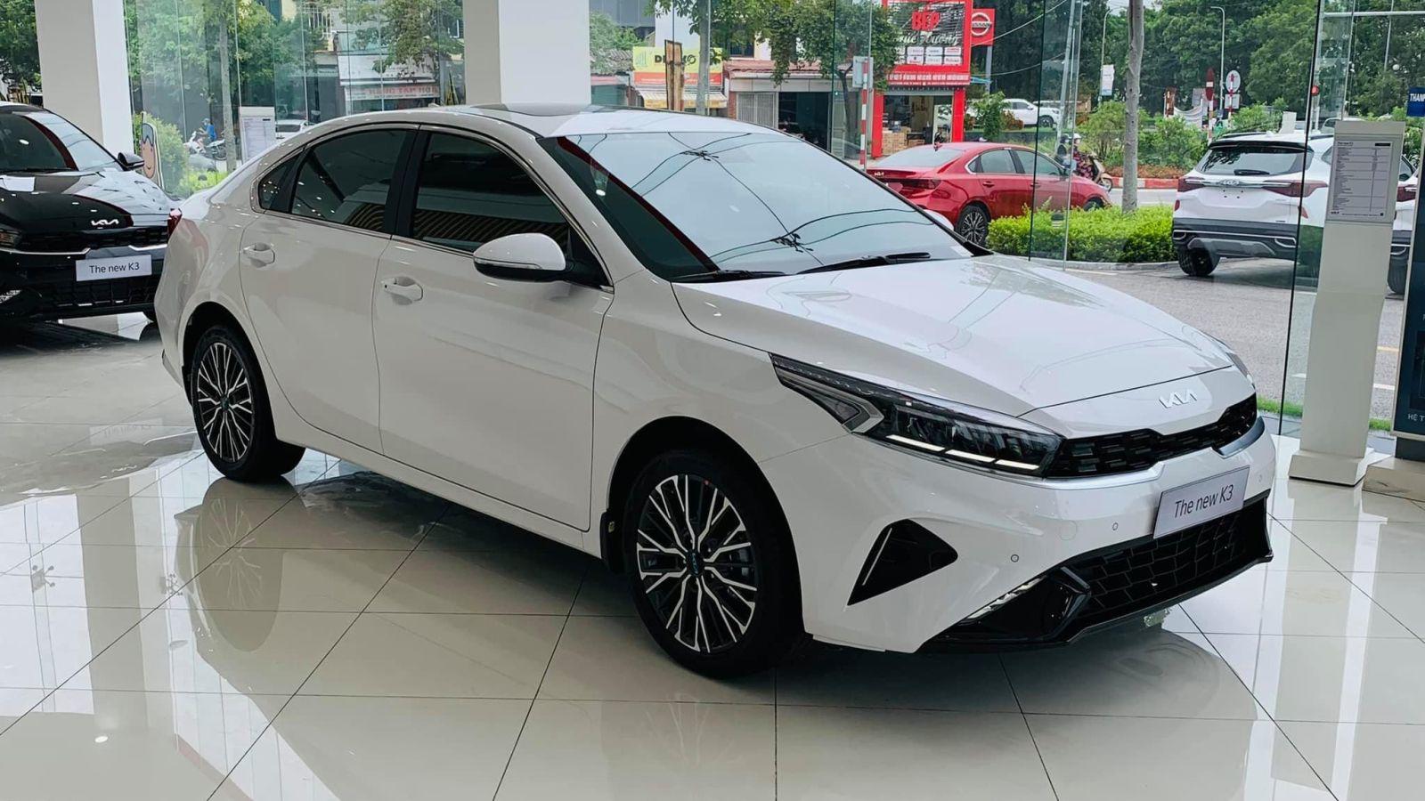 KIA loại bỏ một số phiên bản trên dòng xe K3 tại Việt Nam - 1