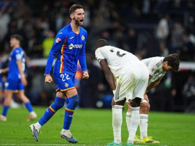 Nóng bảng xếp hạng La Liga: Real Madrid thua liền 2 vòng, bị Barca bỏ cách bao nhiêu?