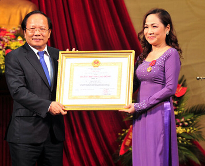 Nữ nghệ sĩ sân khấu duy nhất ứng cử đại biểu Quốc hội khoá XVI - 3