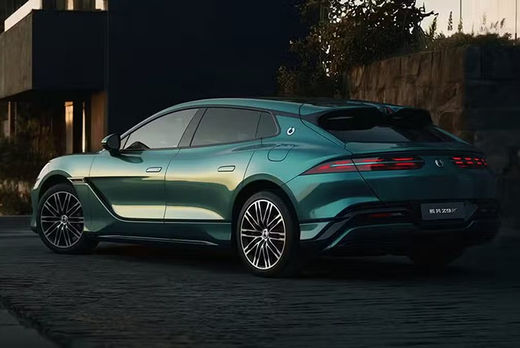 BYD tung “át chủ bài” Denza Z9GT: giá giảm mạnh, sạc siêu nhanh 5 phút - 2