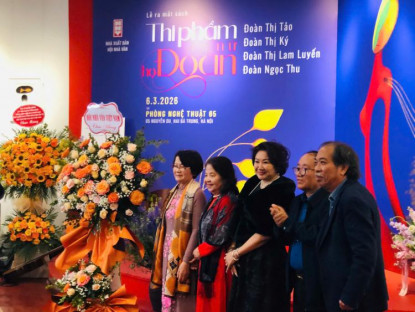 Tác phẩm mới - Cuộc hội ngộ của những nữ sĩ họ Đoàn trong thi ca