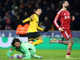 Trực tiếp bóng đá Wolves - Liverpool: Chủ nhà ghi bàn phút bù giờ (Kết thúc)