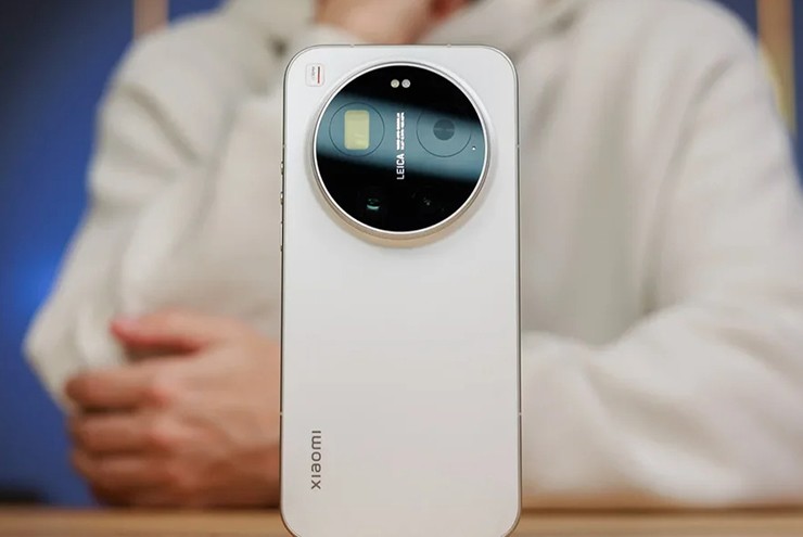Xiaomi 17 Ultra: Khi điện thoại cao cấp "càng đơn giản, càng dễ dùng" - 1