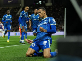 Greenwood lập siêu phẩm 