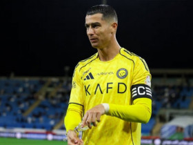 Ronaldo rạng rỡ khoe hồi phục chấn thương, hồi hộp chờ tái xuất