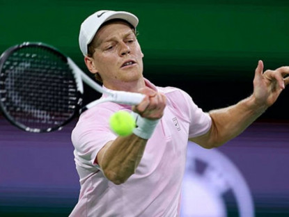 Thể thao - Video tennis Sinner - Shapovalov: Thảm họa lỗi kép (Indian Wells)