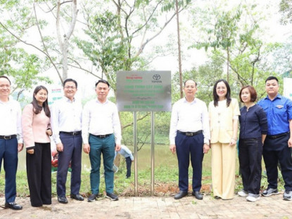 Thông tin doanh nghiệp - Toyota 7 năm liên tiếp đồng hành cùng chương trình “Tết trồng cây đời đời nhớ ơn Bác Hồ”