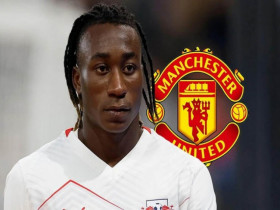 Tin mới nhất bóng đá chiều 11/3: Man United tính mua thêm chạy cánh trái