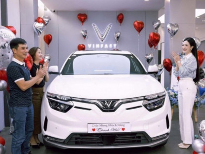 Thông tin doanh nghiệp - Vingroup khẩn cấp hỗ trợ khách hàng giảm áp lực giá xăng dầu