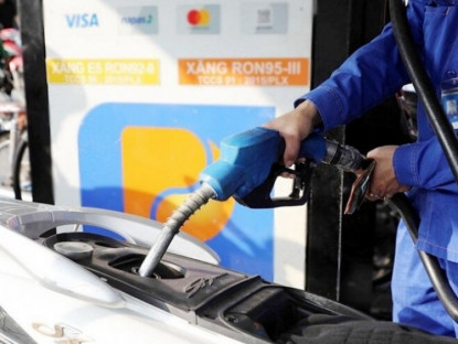 Công nghệ - Giá xăng, chuyện tình Hòa Minzy, Xôi Lạc TV và loạt tin nóng "phá đảo" mạng xã hội