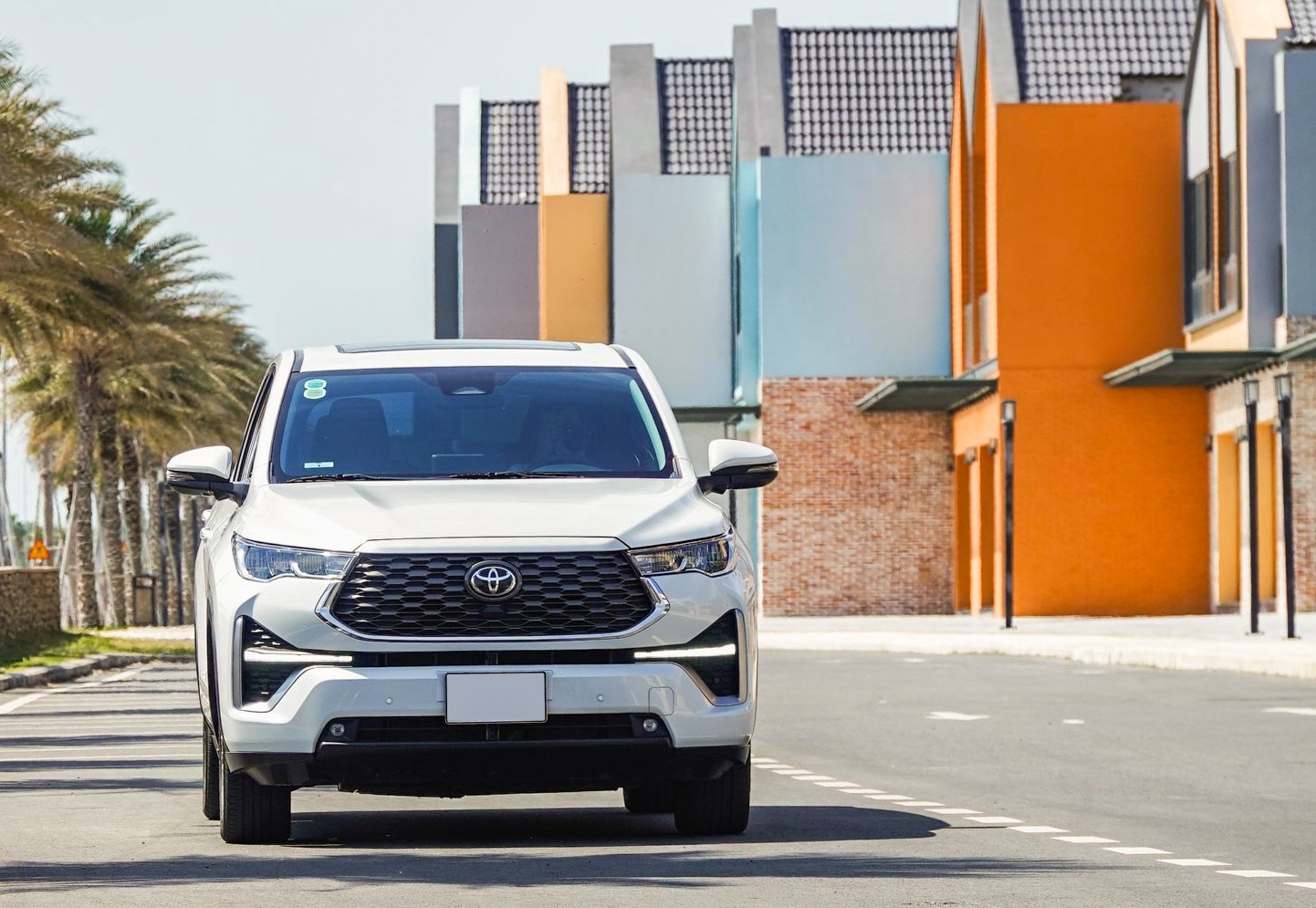 Toyota Innova Cross HEV có mức tiêu hao nhiên liệu ra sao? - 3