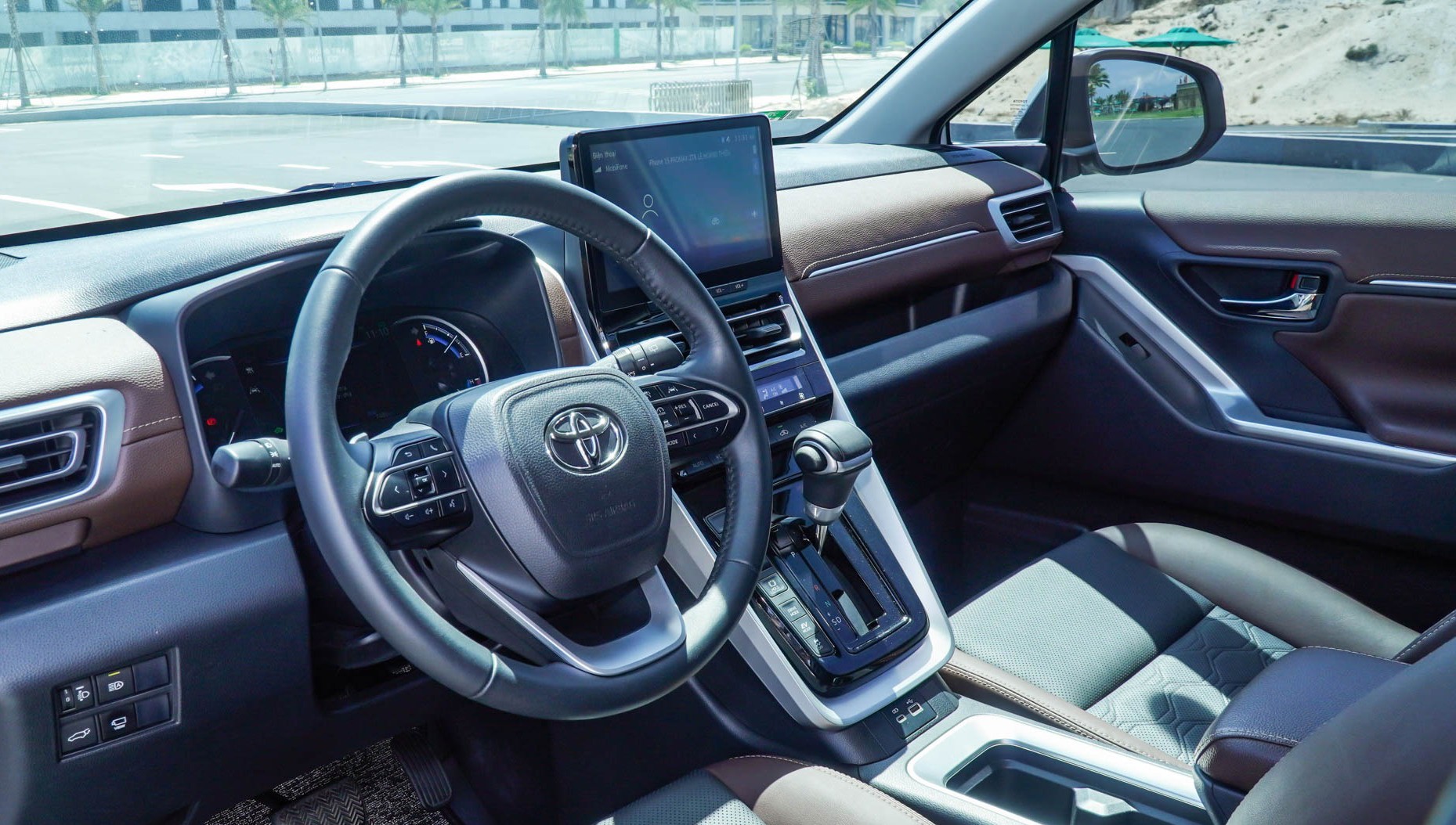 Toyota Innova Cross HEV có mức tiêu hao nhiên liệu ra sao? - 5