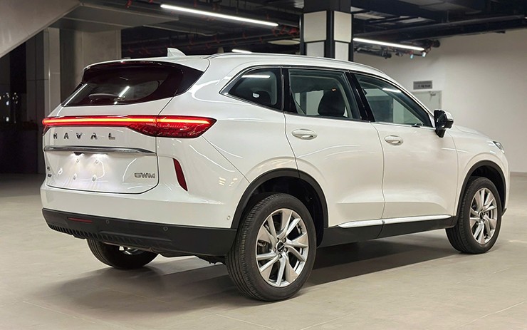 Haval H6 giảm giá còn 685 triệu đồng, SUV hạng C rẻ ngang xe hạng B