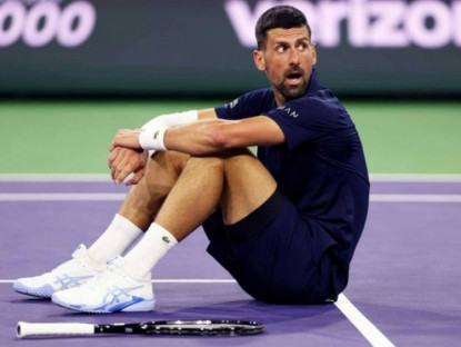 Thể thao - Djokovic cay đắng ở Indian Wells, cố thắng 1 điểm nhưng thua cả trận